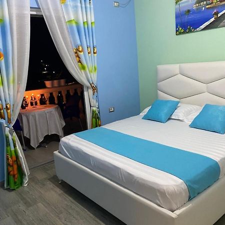 Vila Sinani Sarandë エクステリア 写真