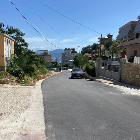 Vila Sinani Sarandë エクステリア 写真