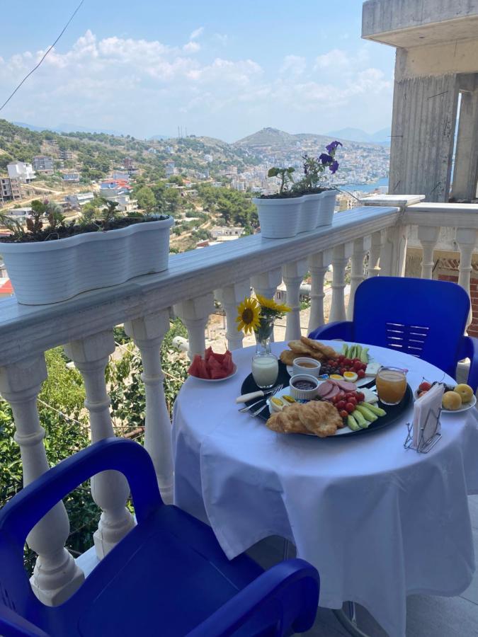 Vila Sinani Sarandë エクステリア 写真