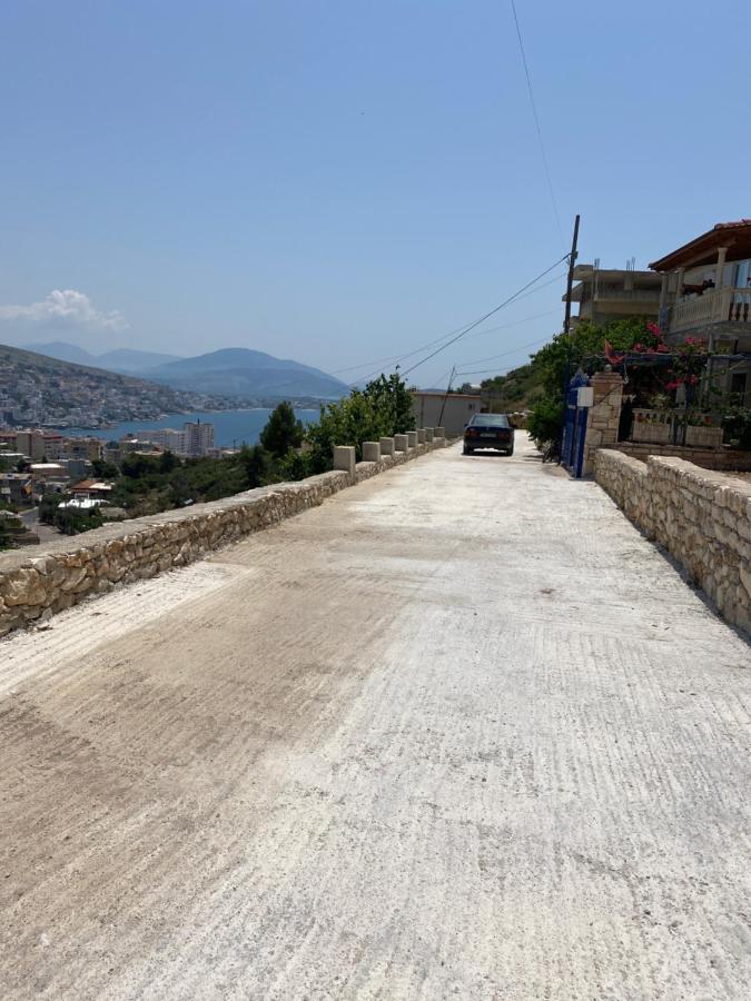Vila Sinani Sarandë エクステリア 写真