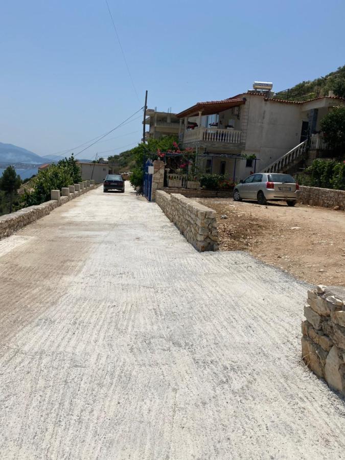 Vila Sinani Sarandë エクステリア 写真